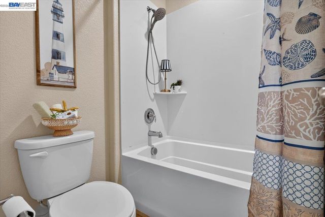 1814 Balsam Ct, Lathrop, CA 95330
