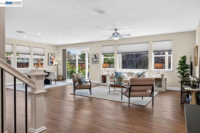 1814 Balsam Ct, Lathrop, CA 95330