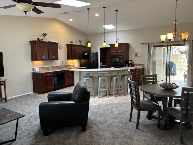 20227 N Broken Arrow Drive, Sun City West, AZ 85375