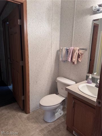 180 Pine street, Washington, WV 26181