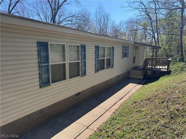180 Pine street, Washington, WV 26181