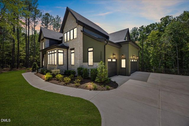 2200 Paddstowe Main Way, Wake Forest, NC 27587