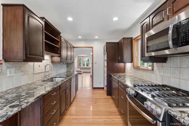 1749 Commonwealth Avenue, Merrick, NY 11566