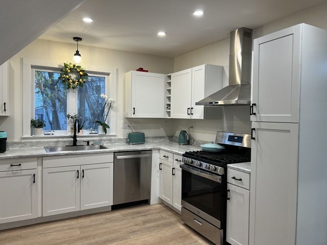 51 Undine Ave, Winthrop, MA 02152