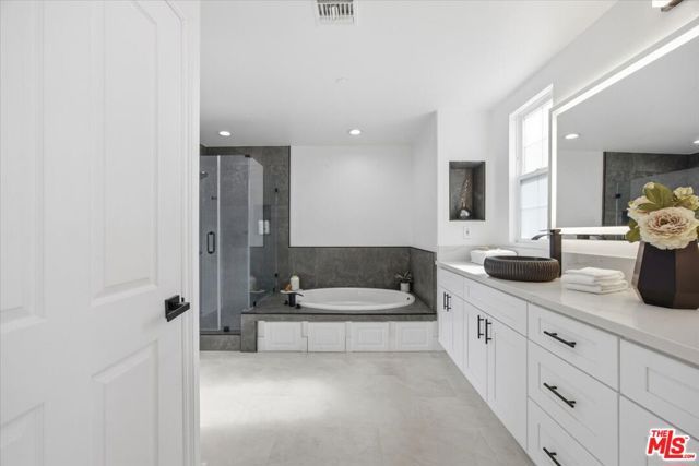 12975 Agustin Place 335, Los Angeles, CA 90094