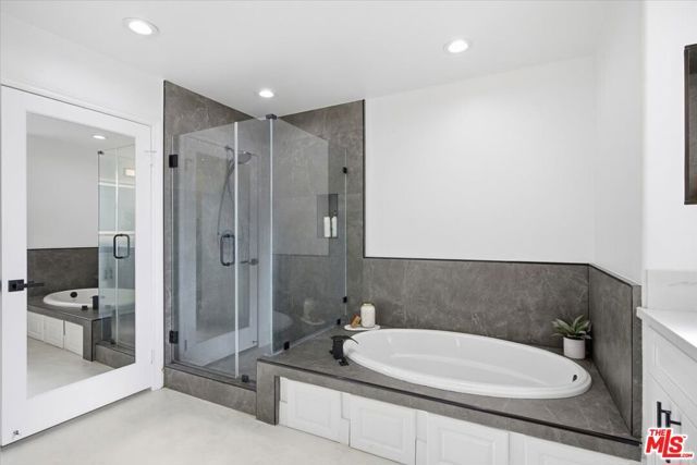 12975 Agustin Place 335, Los Angeles, CA 90094