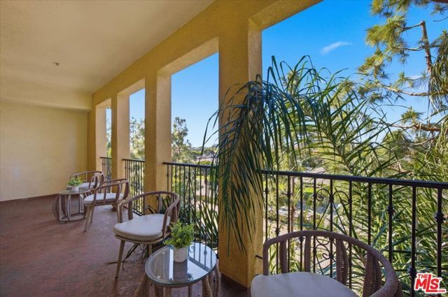 12975 Agustin Place 335, Los Angeles, CA 90094