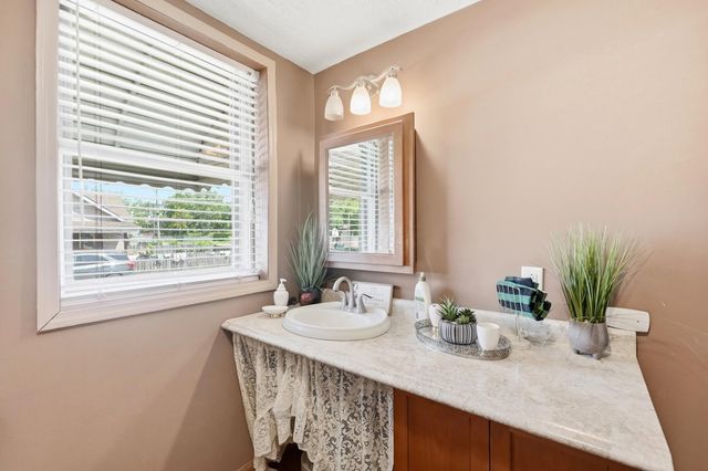 3203 Lockbourne Road, Columbus, OH 43207