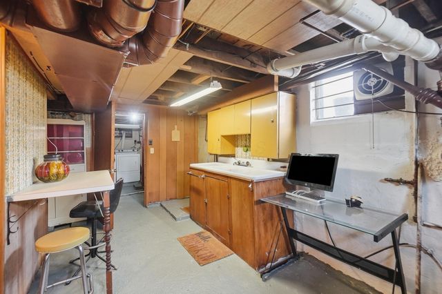 3203 Lockbourne Road, Columbus, OH 43207