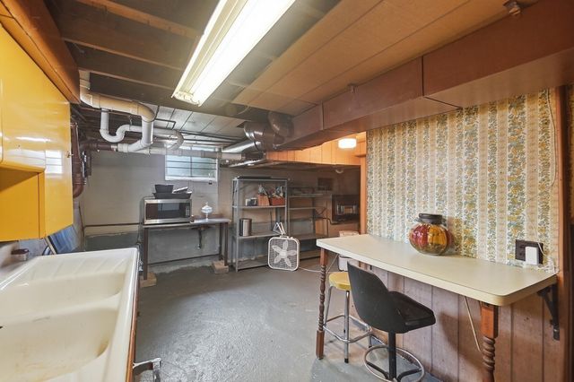 3203 Lockbourne Road, Columbus, OH 43207