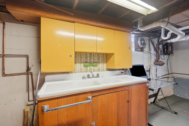 3203 Lockbourne Road, Columbus, OH 43207