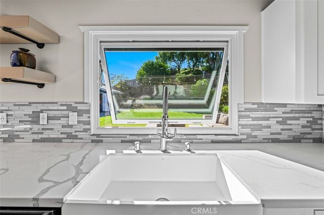 1807 Valencia, Carlsbad, CA 92008