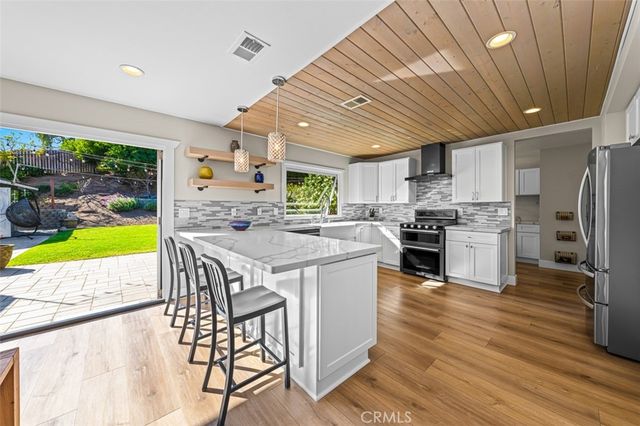 1807 Valencia, Carlsbad, CA 92008