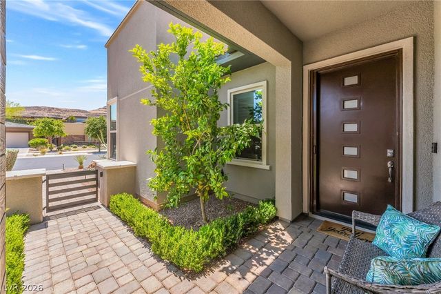 9988 REGENCY SQUARE Avenue, Las Vegas, NV 89148
