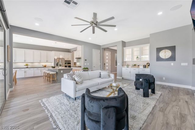9988 REGENCY SQUARE Avenue, Las Vegas, NV 89148