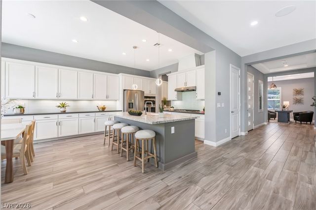 9988 REGENCY SQUARE Avenue, Las Vegas, NV 89148