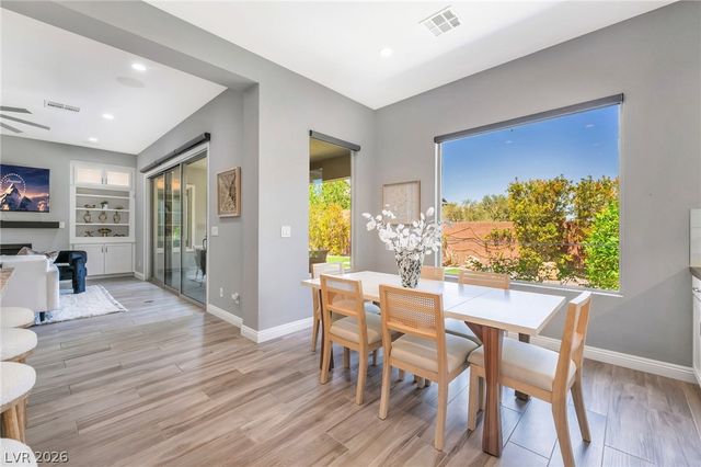 9988 REGENCY SQUARE Avenue, Las Vegas, NV 89148