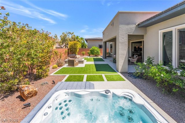 9988 REGENCY SQUARE Avenue, Las Vegas, NV 89148