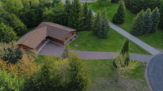 1072 Buck Ridge, Hudson, WI 54016