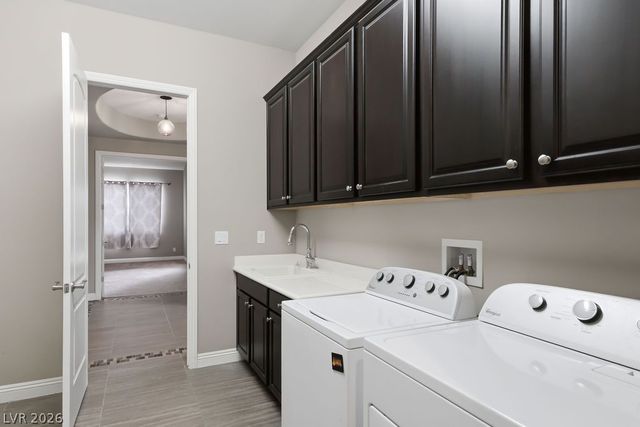 6535 Lyon Estates Avenue, Las Vegas, NV 89131