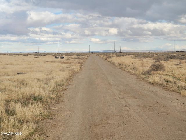 Cor Avenue C Vic 72 Stw, Lancaster, CA 93536