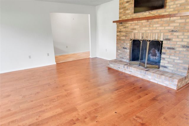 4353 EMMAUS ROAD, Fruitland Park, FL 34731