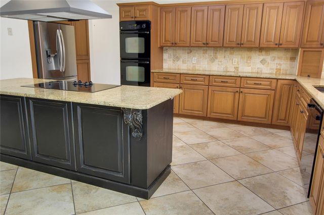 4353 EMMAUS ROAD, Fruitland Park, FL 34731