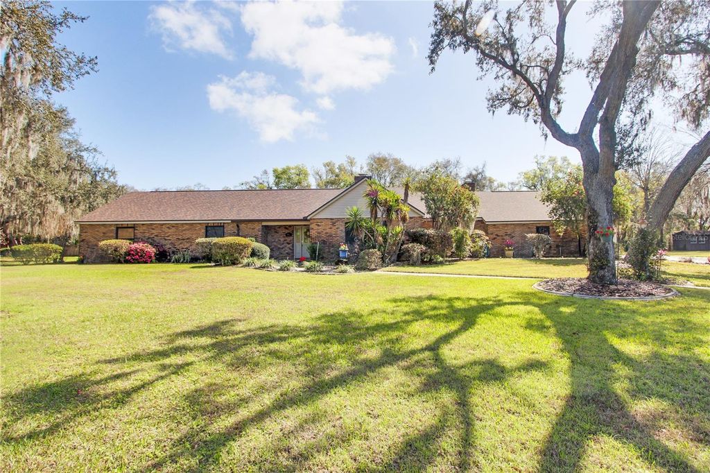 4353 EMMAUS ROAD, Fruitland Park, FL 34731