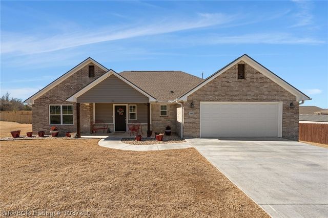 415 Kyla Marie Court, Lavaca, AR 72941