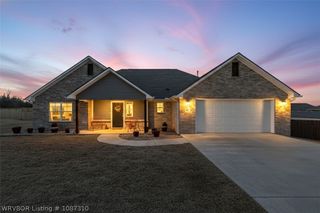 415 Kyla Marie Court, Lavaca, AR 72941