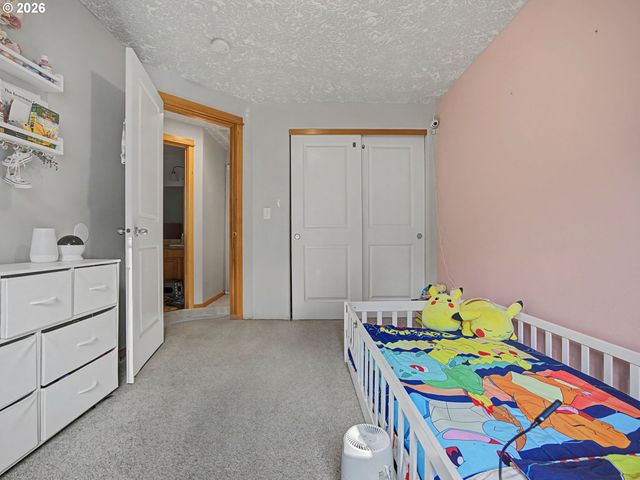 744 E Hist Columbia River Hwy, Troutdale, OR 97060