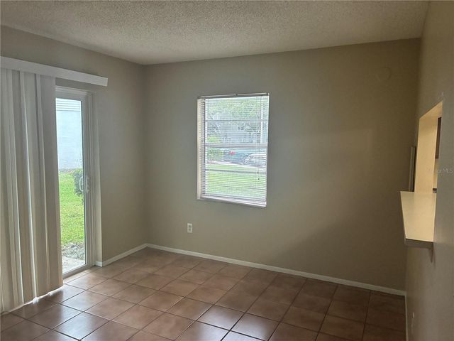 7193 E BANK DR, Tampa, FL 33617