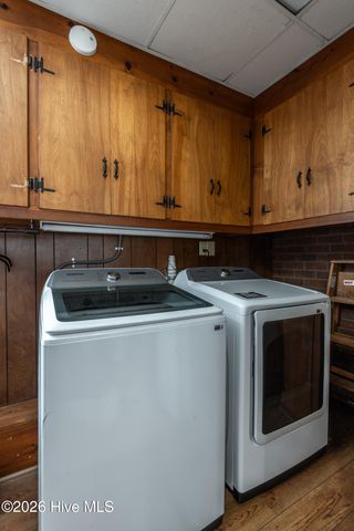 1705 Englewood Drive, Greenville, NC 27858