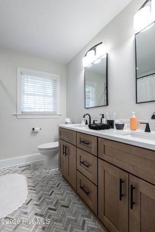 1705 Englewood Drive, Greenville, NC 27858