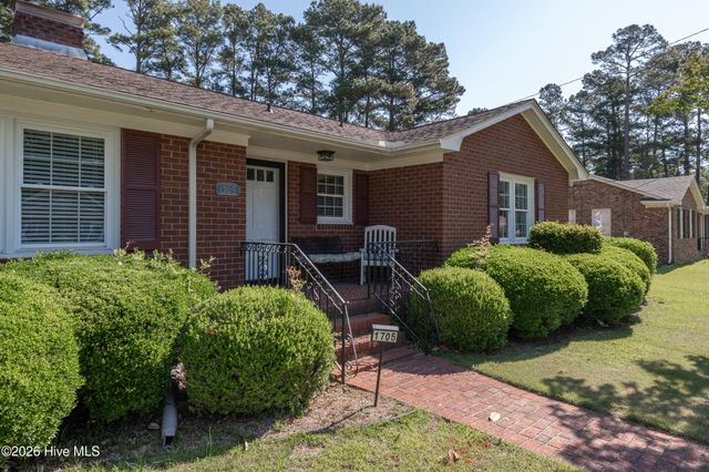 1705 Englewood Drive, Greenville, NC 27858