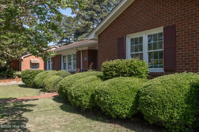 1705 Englewood Drive, Greenville, NC 27858