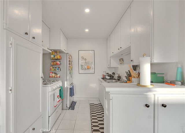 1850 W Greenleaf G, Anaheim, CA 92801