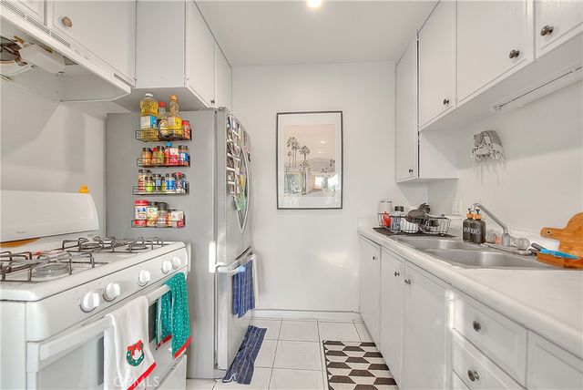1850 W Greenleaf G, Anaheim, CA 92801