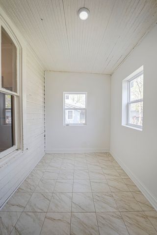373 Cedar Street 373, Aurora, IL 60506