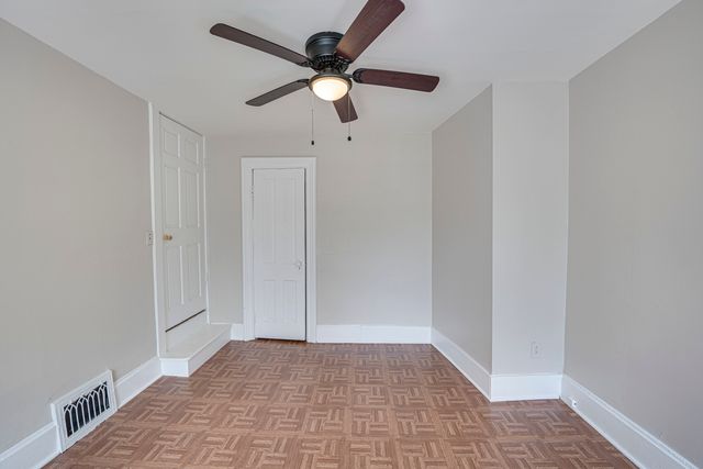 373 Cedar Street 373, Aurora, IL 60506