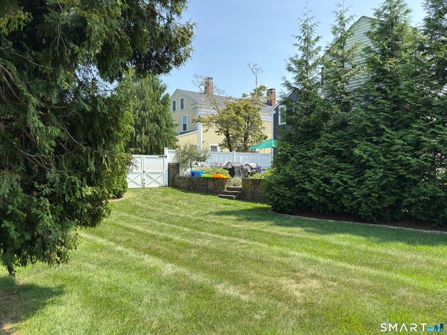 36 Broad Street, Stonington, CT 06378