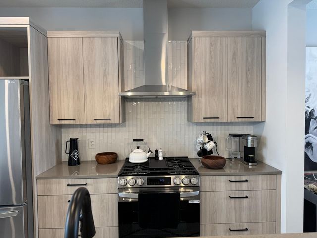 5049 161st Street W, Lakeville, MN 55044