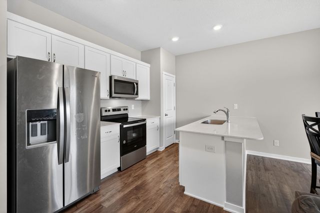 315 SE Willow Run Lane, Ankeny, IA 50021