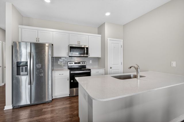 315 SE Willow Run Lane, Ankeny, IA 50021