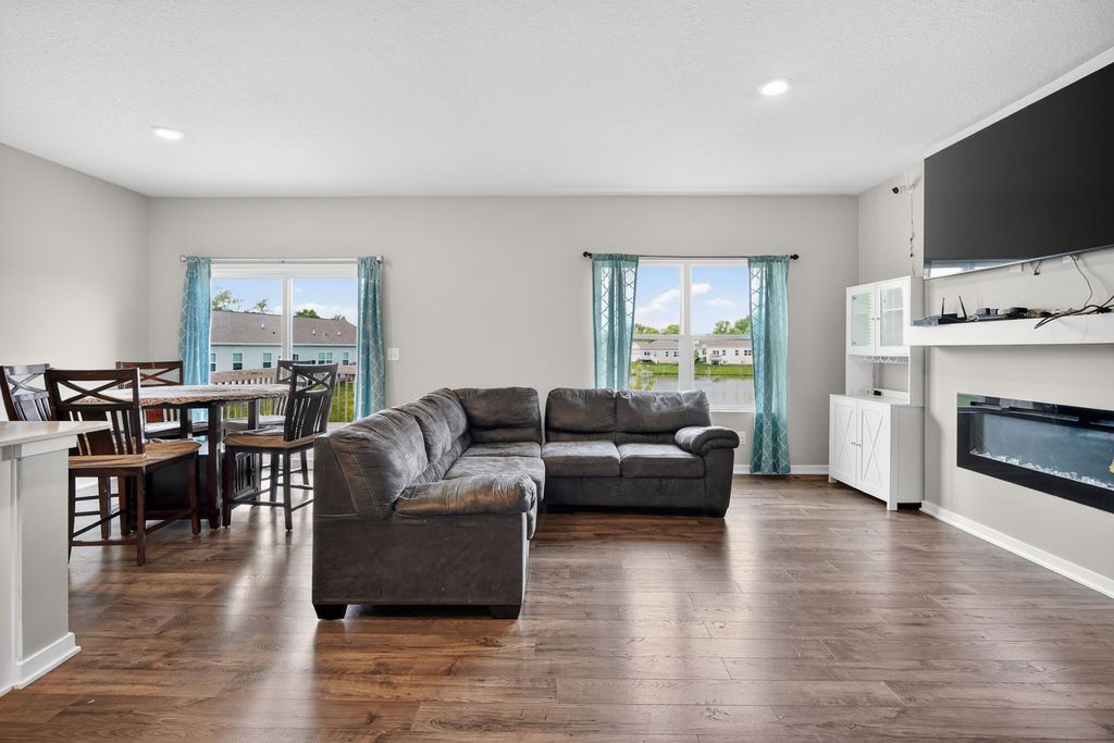 315 SE Willow Run Lane, Ankeny, IA 50021