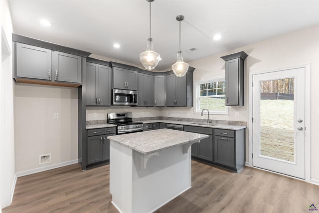 699 Jasmine Drive C48, Macon, GA 31211