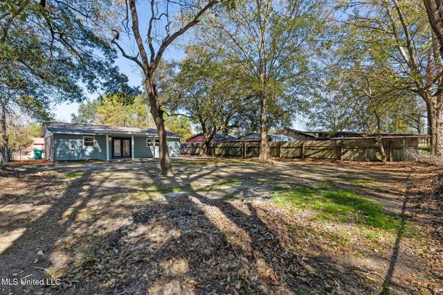 2823 Woodlane Street, Gautier, MS 39553