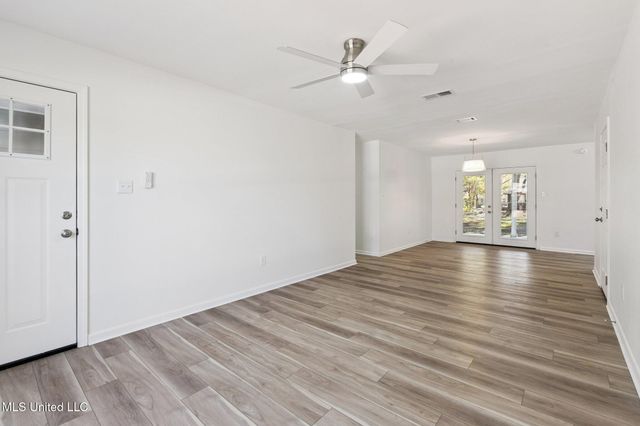 2823 Woodlane Street, Gautier, MS 39553