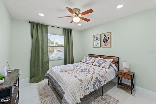 439 E BOYER STREET, Tarpon Springs, FL 34689