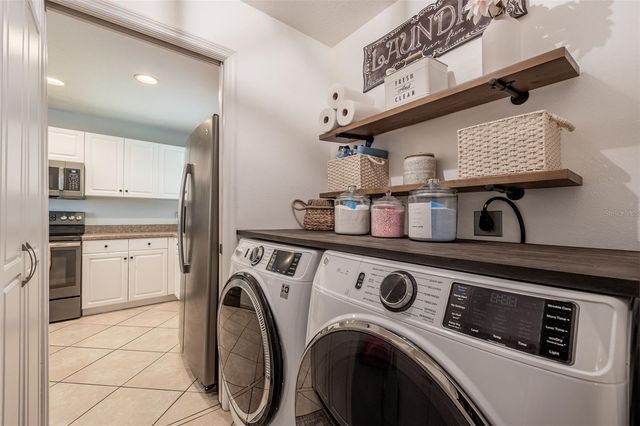 2342 BEEVILLE AVENUE, North Port, FL 34286